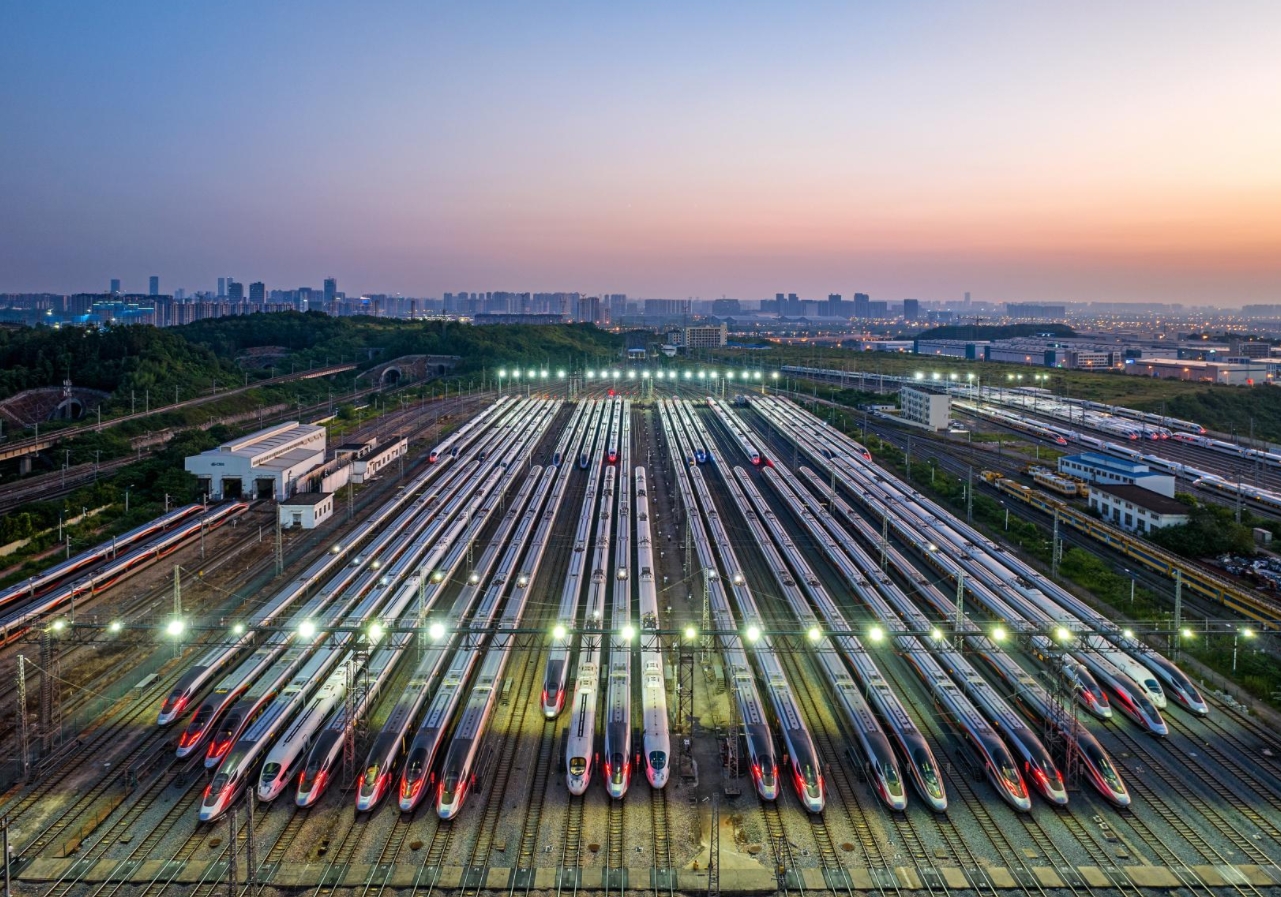 心向暖陽，步履生花